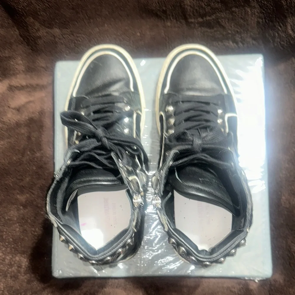 Stylish Black Leopard High-Top Studded Sneakers - Picture 8 of 15